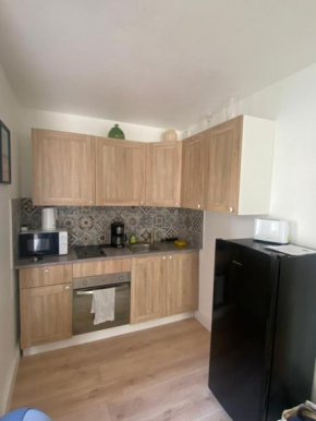 Bel appartement dans résidence avec balcon